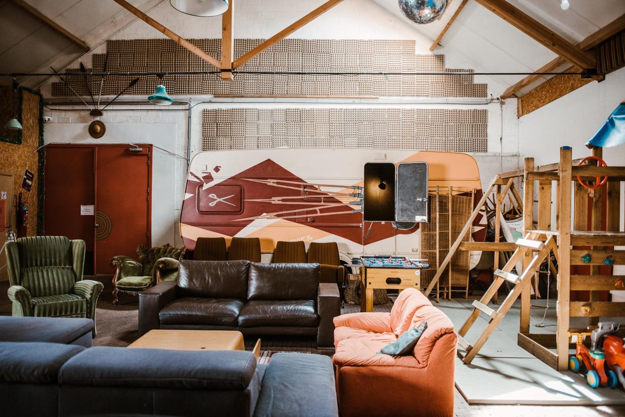 Treck Hostel เกนต์ ภายนอก รูปภาพ