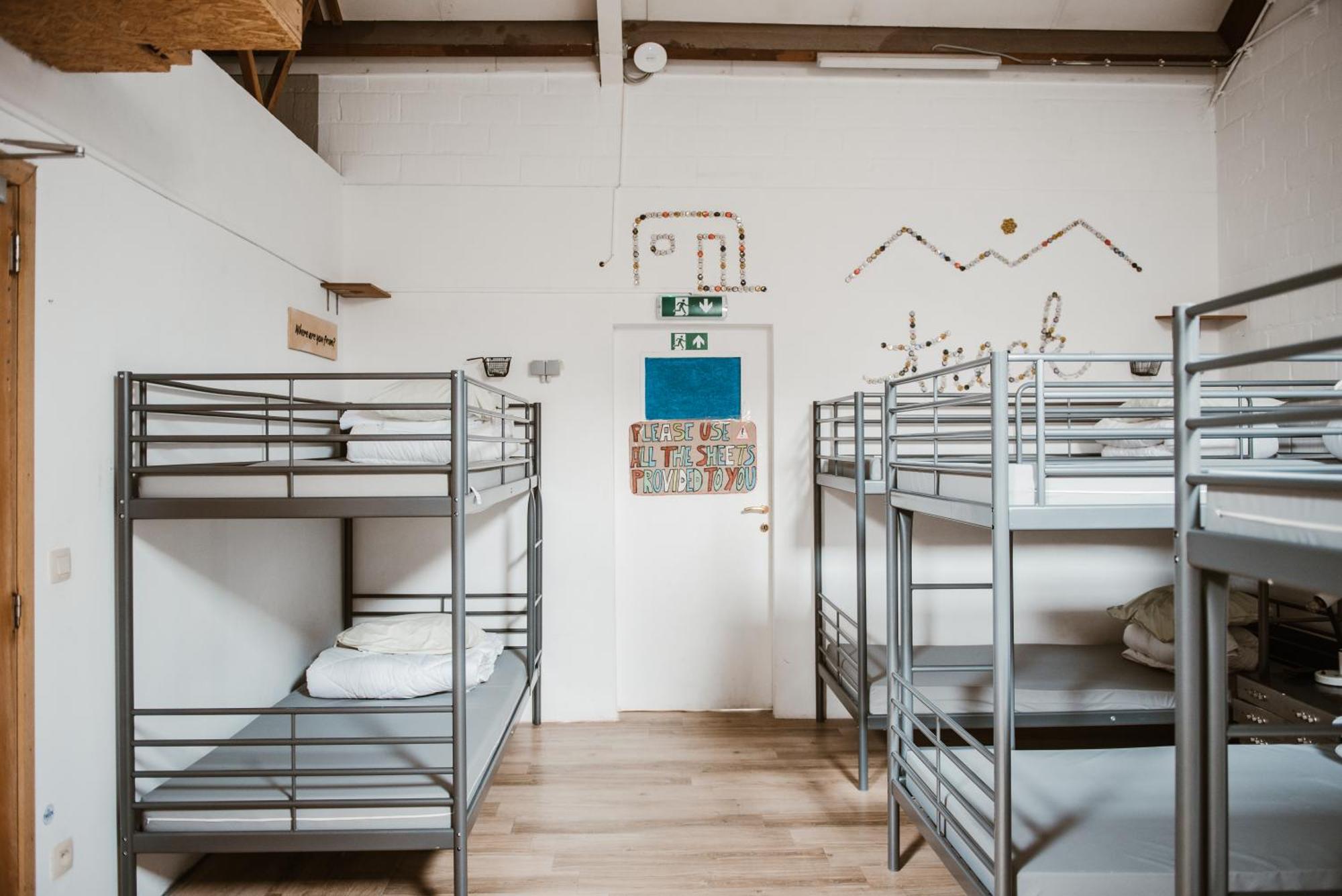 Treck Hostel เกนต์ ภายนอก รูปภาพ